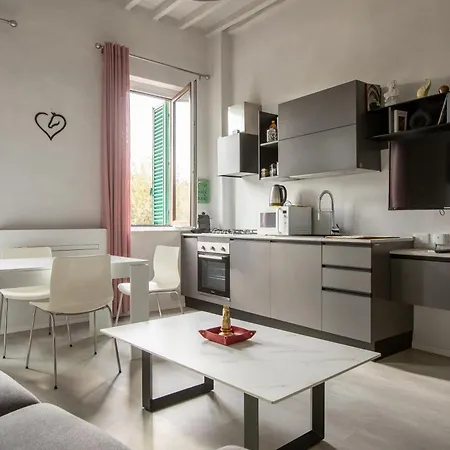 Lägenhet Rialto 32 - Moderna In Centro Con Vista