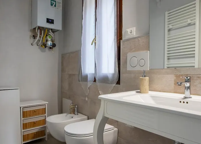 Rialto 32 - Moderna In Centro Con Vista