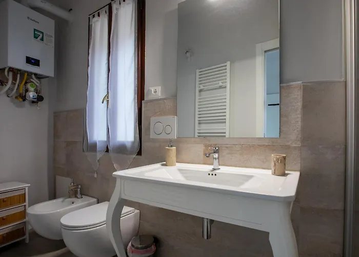 Rialto 32 - Moderna In Centro Con Vista Siena