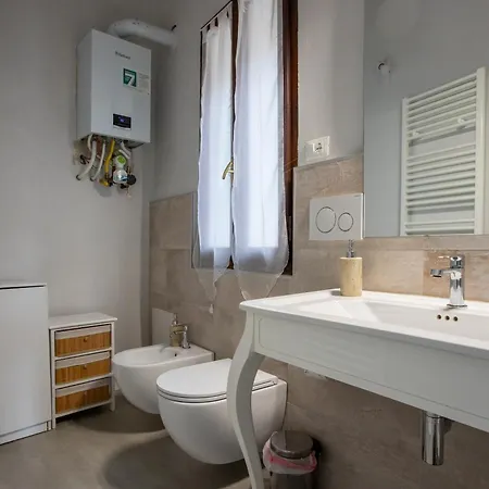 Rialto 32 - Moderna In Centro Con Vista